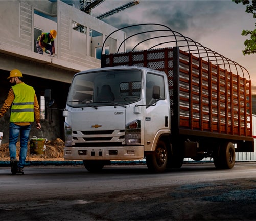 Camión NQR, seguro y rentable | Buses y Camiones Chevrolet NQR potencia